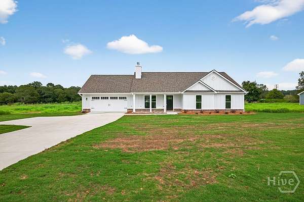 2 Acres of Residential Land with Home for Sale in Loganville, Georgia