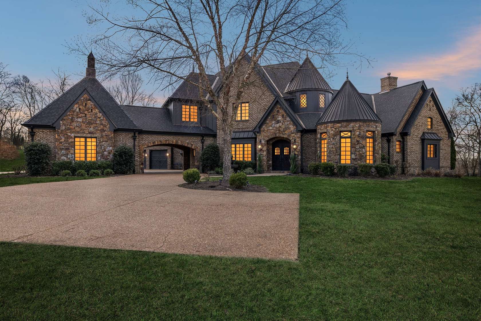 2.82 Acres of Land with Home for Sale in Arrington, Tennessee