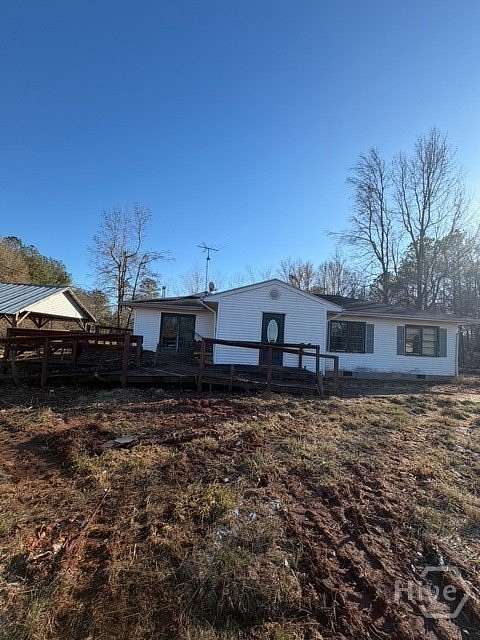 6.85 Acres of Land with Home for Sale in Martin, Georgia