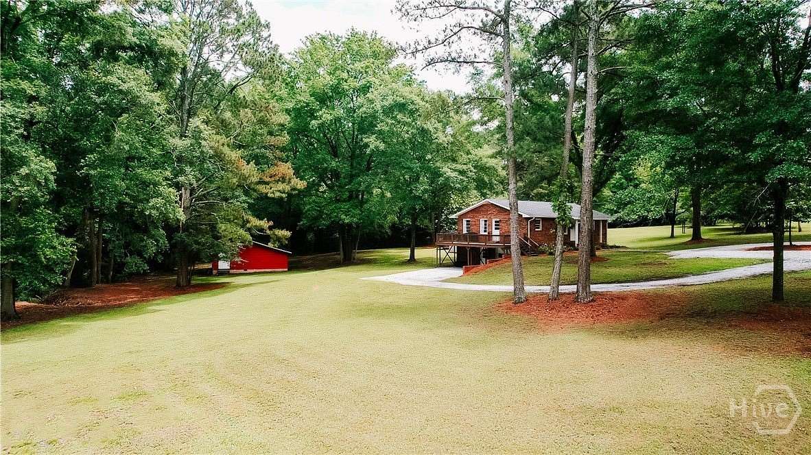 3.69 Acres of Residential Land with Home for Sale in Lexington, Georgia