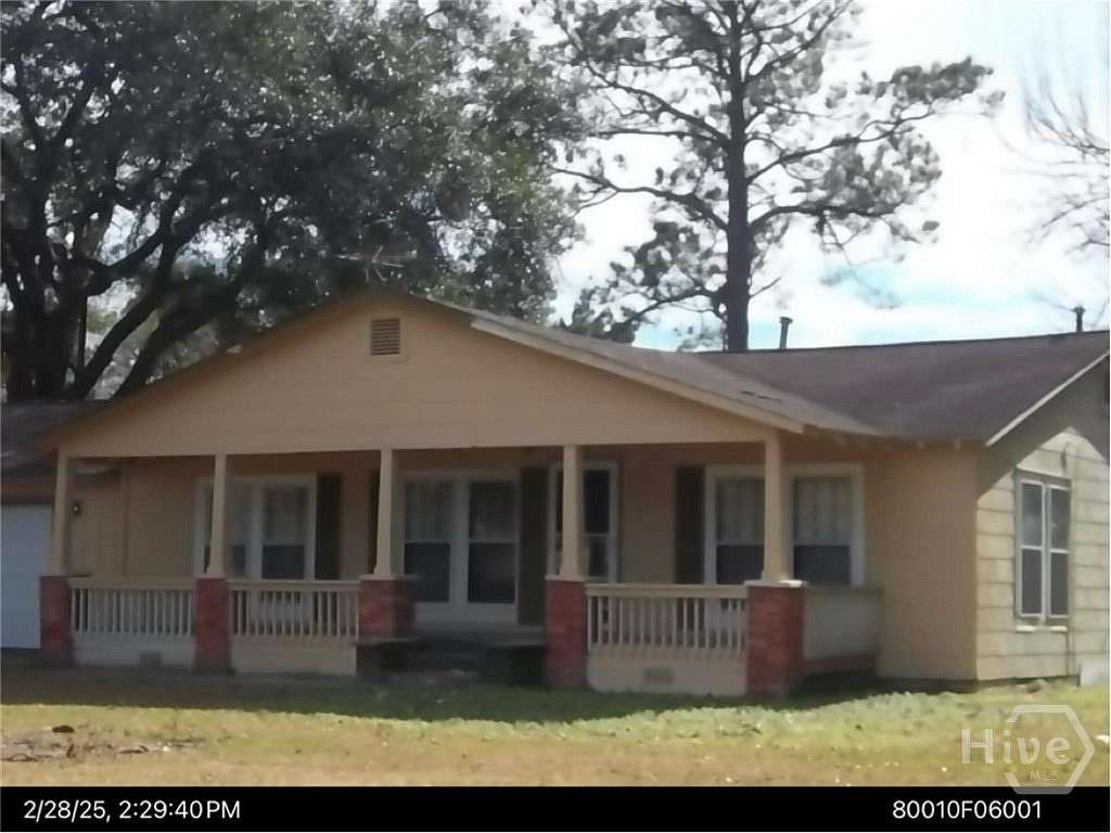 2.6 Acres of Residential Land with Home for Lease in Bloomingdale, Georgia