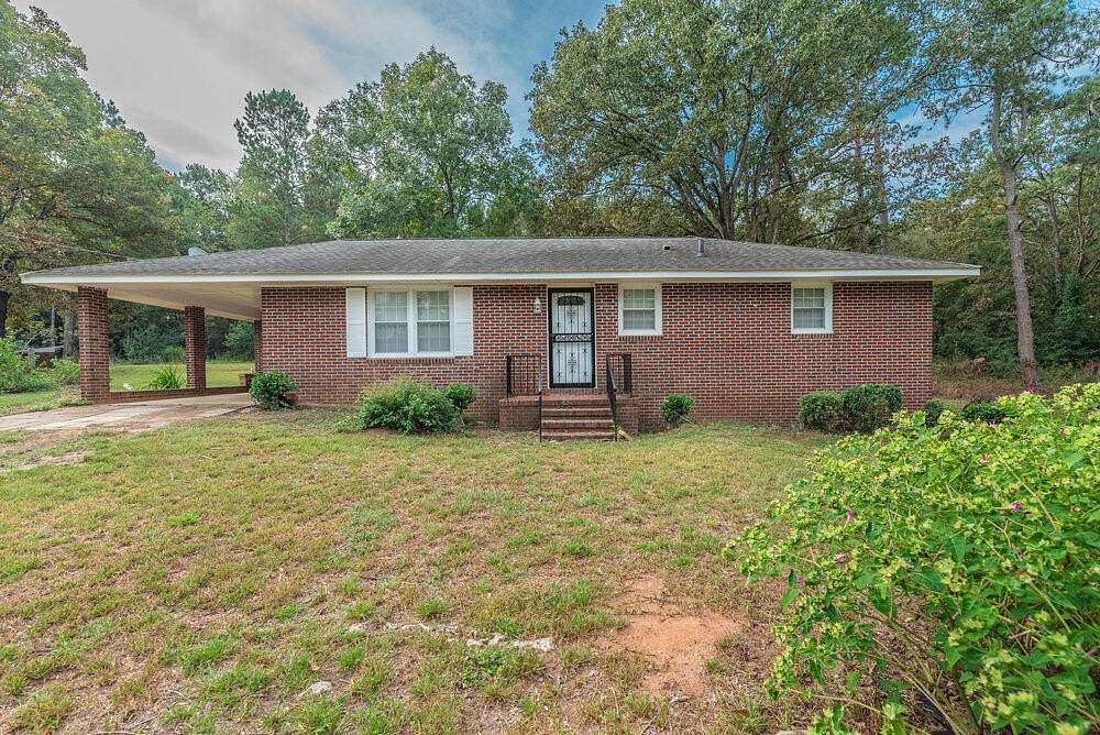 1.5 Acres of Land with Home for Sale in Hephzibah, Georgia