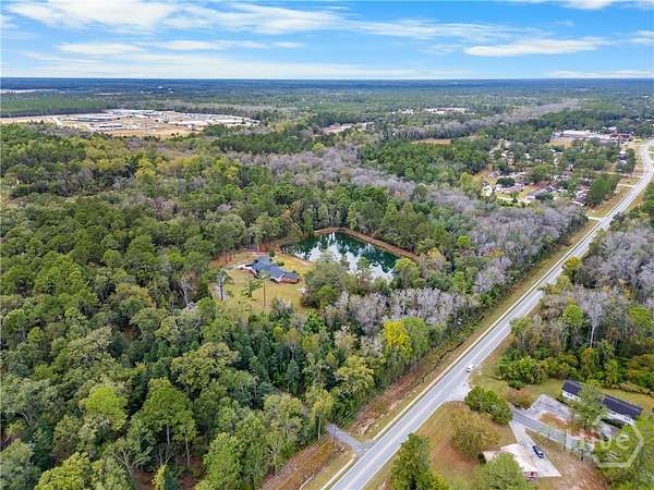 13.6 Acres of Improved Land for Sale in Jesup, Georgia