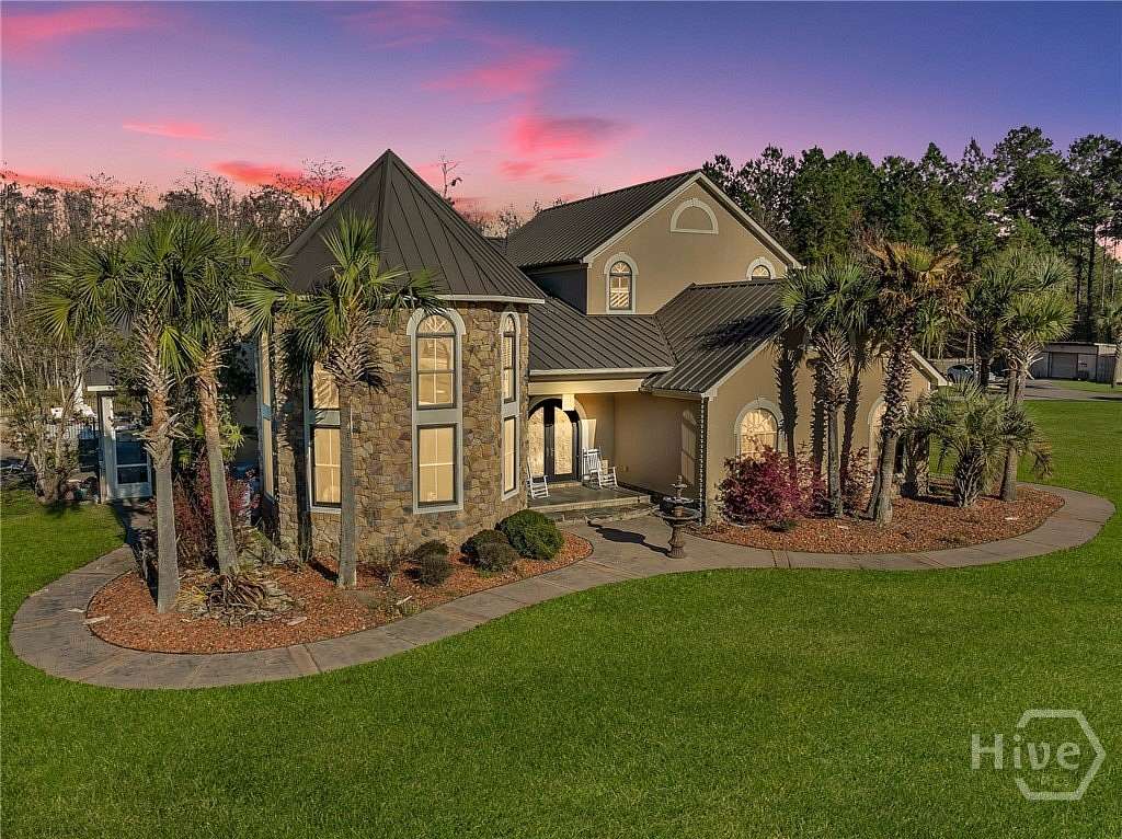 13.5 Acres of Land with Home for Sale in Bloomingdale, Georgia