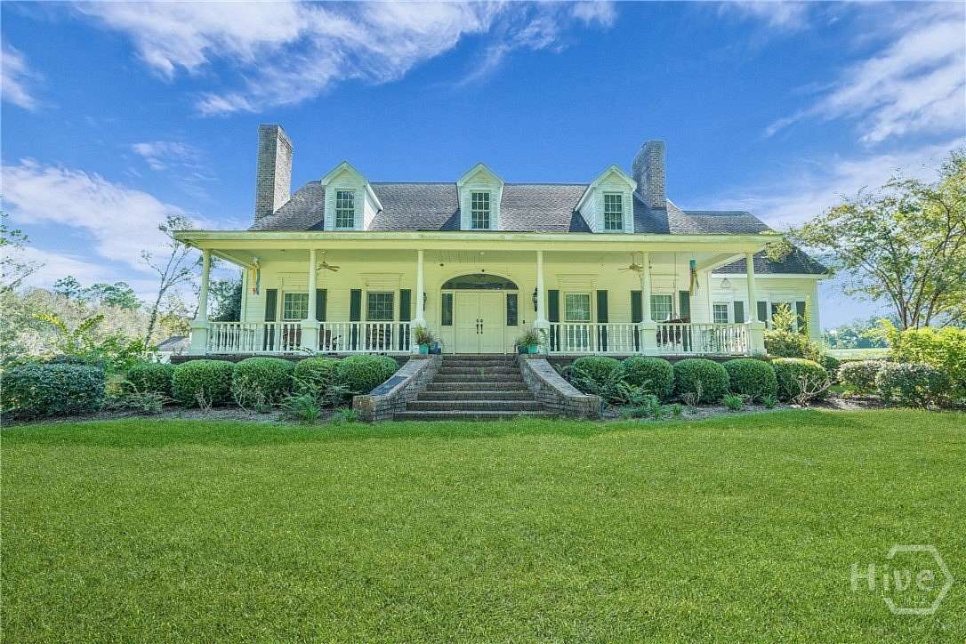 78.7 Acres of Land with Home for Sale in Claxton, Georgia