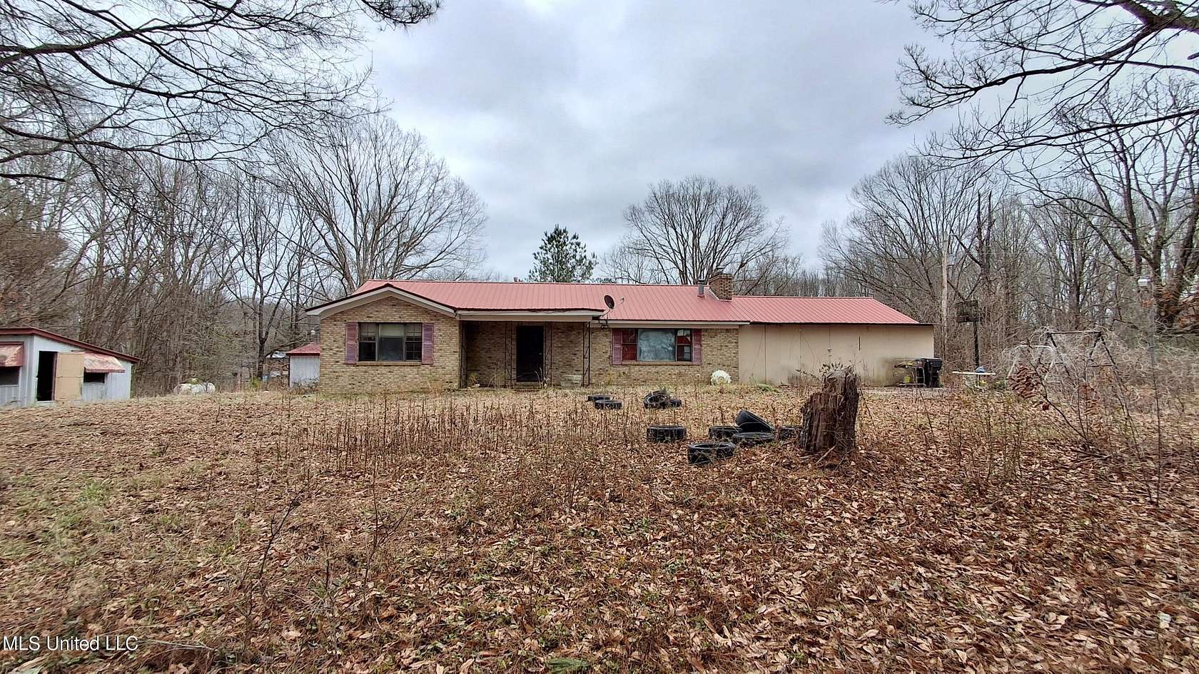 14.1 Acres of Land with Home for Sale in Holly Springs, Mississippi