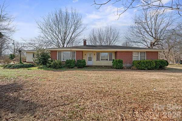 1.59 Acres of Residential Land with Home for Sale in Crouse, North Carolina