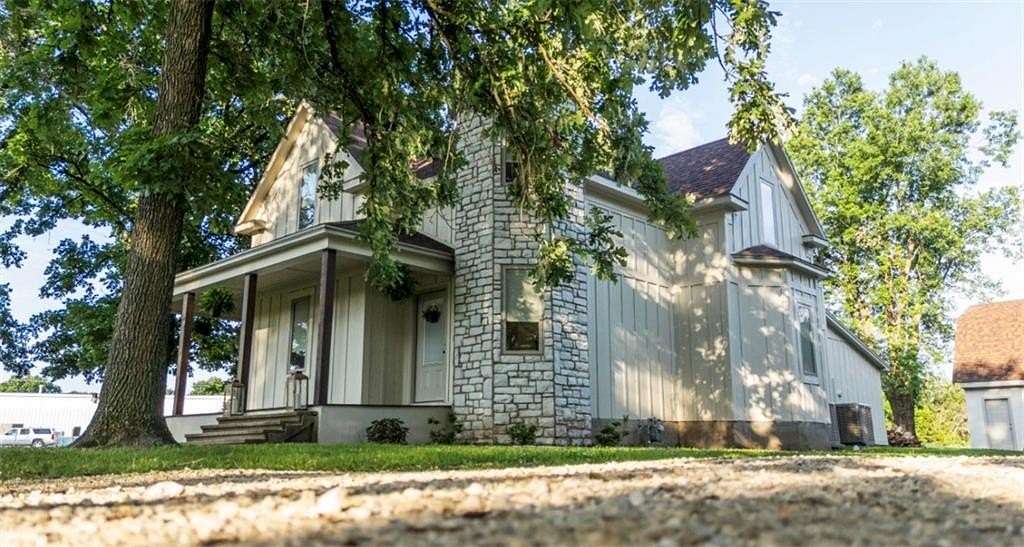 4.14 Acres of Land with Home for Sale in Parsons, Kansas