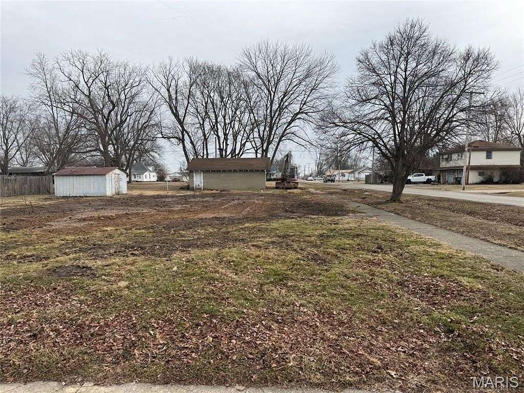 Residential Land for Sale in St. Elmo, Illinois