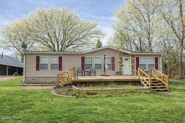 9 Acres of Land with Home for Sale in Parsons, Kansas