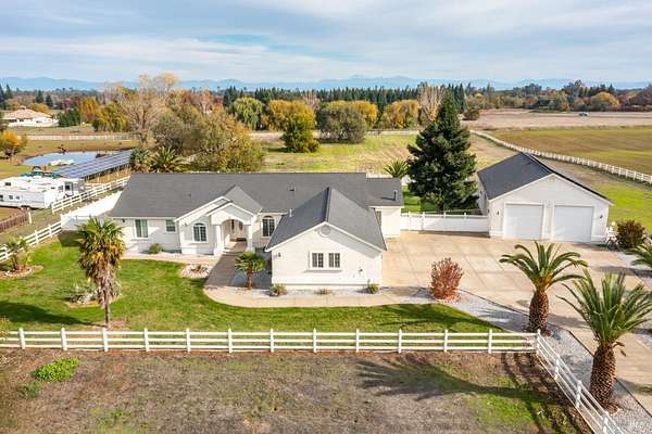 5 Acres of Residential Land with Home for Sale in Redding, California