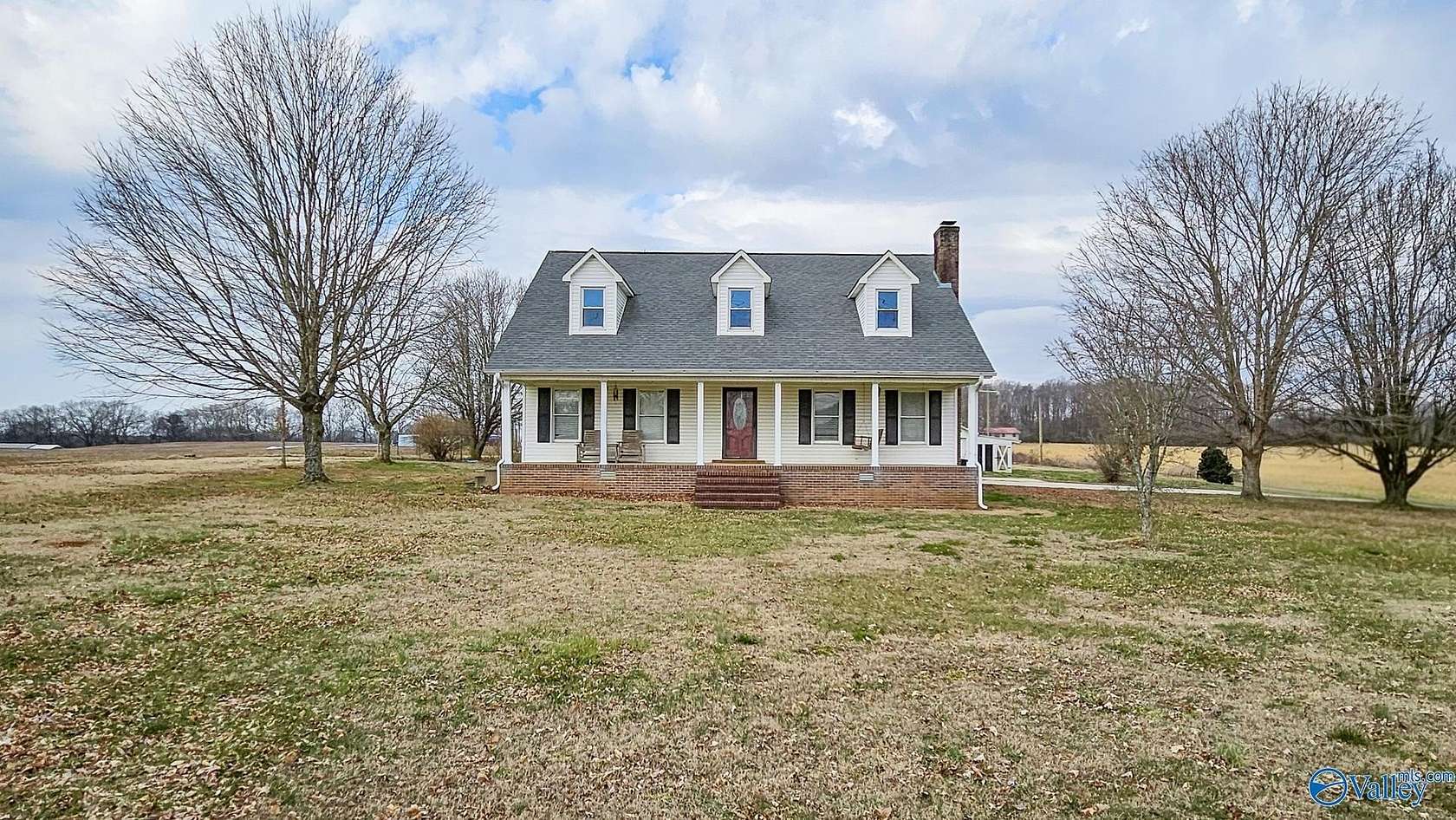 5 Acres of Residential Land with Home for Sale in Elkmont, Alabama