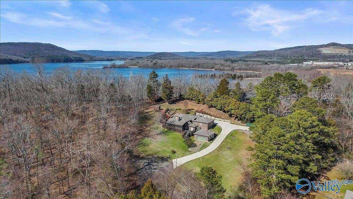1.58 Acres of Land with Home for Sale in Scottsboro, Alabama