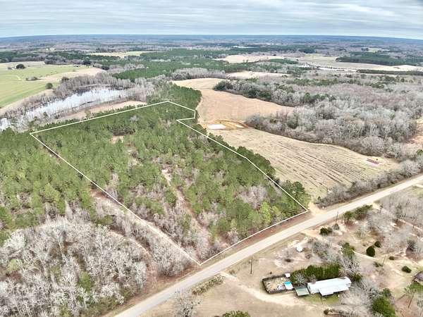 14.1 Acres of Land for Sale in Hartford, Alabama