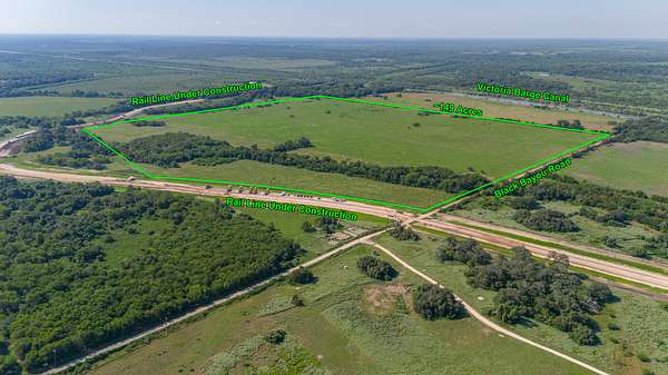 143 Acres of Land for Sale in Bloomington, Texas
