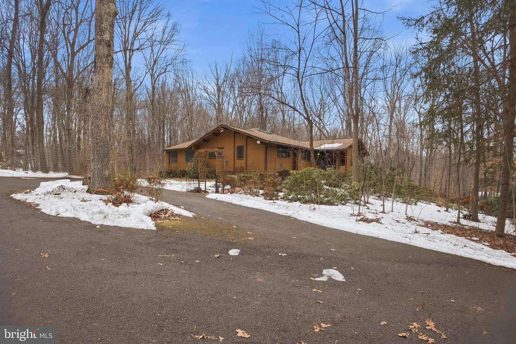 5.29 Acres of Residential Land with Home for Sale in Mount Airy, Maryland