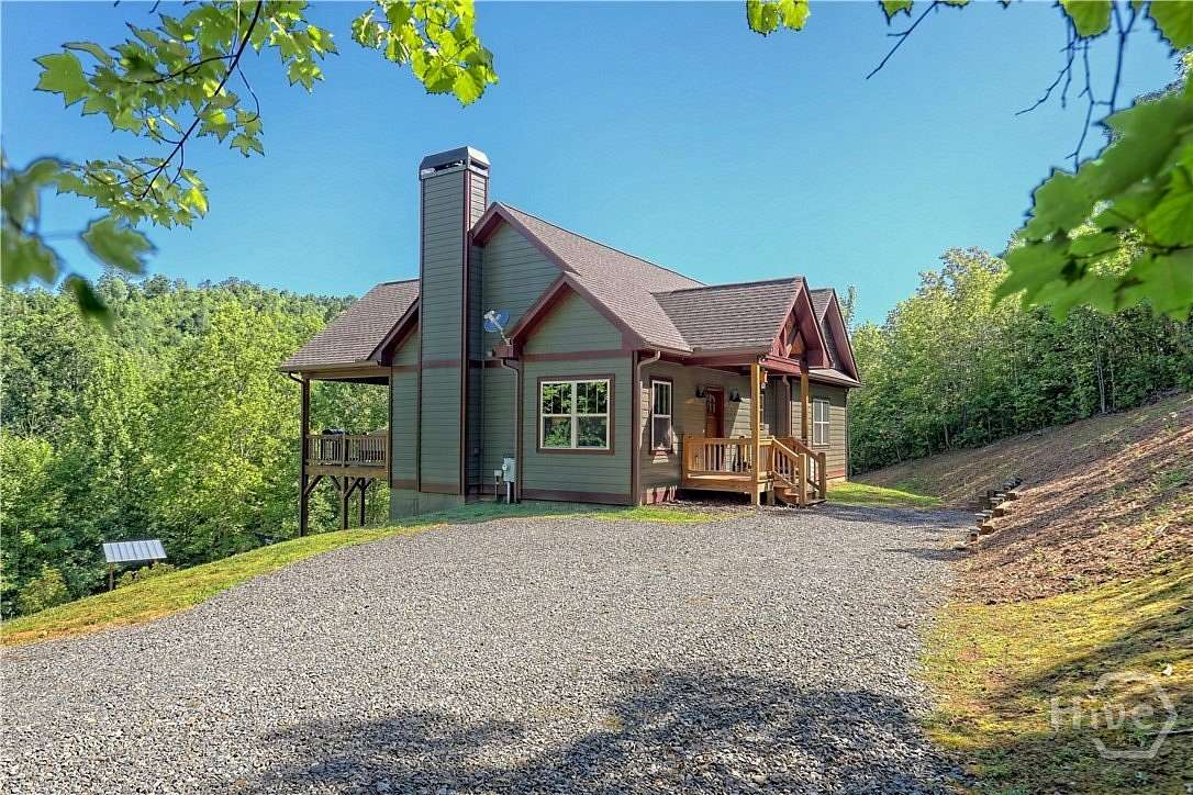 3.26 Acres of Residential Land with Home for Sale in Clarkesville, Georgia