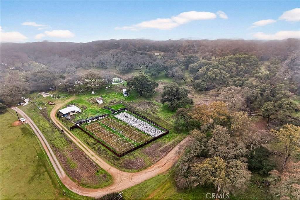 10 Acres of Residential Land with Home for Sale in Oroville, California