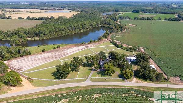 157 Acres of Land with Home for Sale in Metter, Georgia