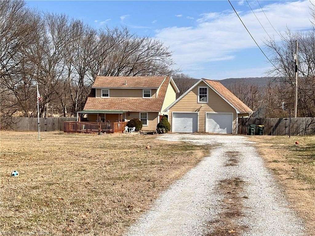 1.5 Acres of Residential Land with Home for Sale in Farmington, Arkansas