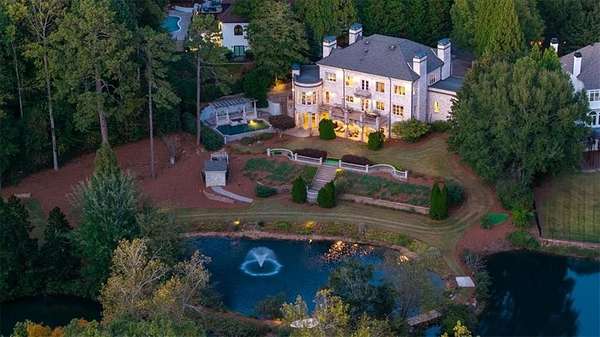 1.53 Acres of Residential Land with Home for Sale in Atlanta, Georgia