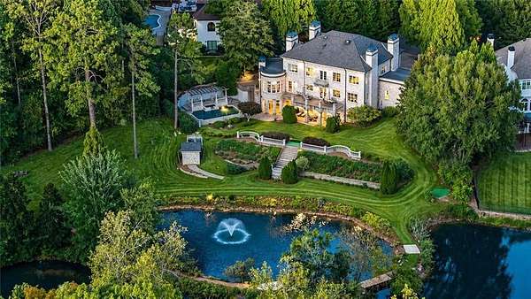 1.53 Acres of Land with Home for Sale in Atlanta, Georgia