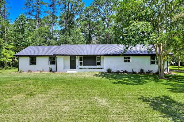 1.73 Acres of Land with Home for Sale in Washington, Georgia
