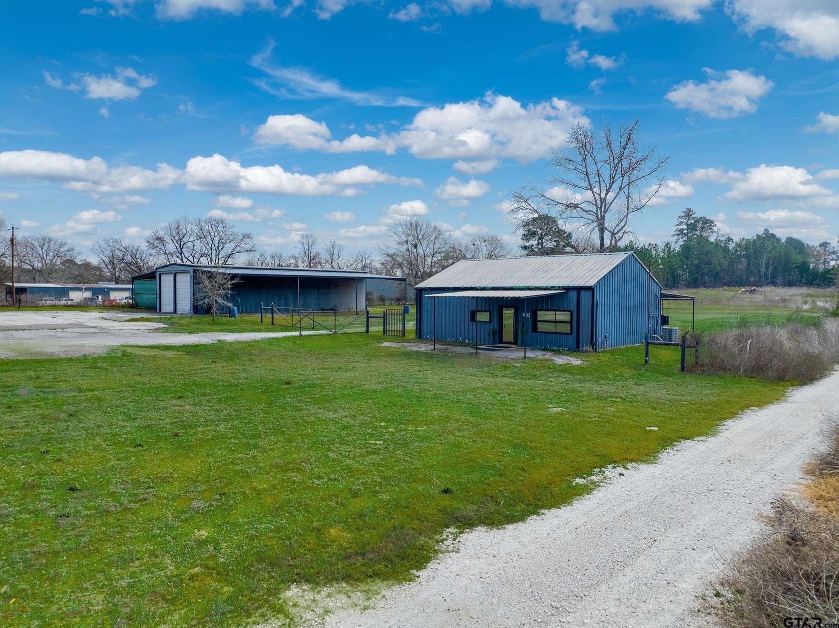 4.59 Acres of Improved Commercial Land for Sale in Flint, Texas