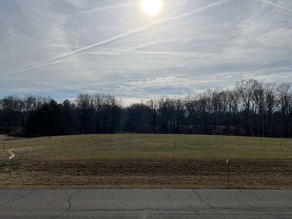 1.29 Acres of Residential Land for Sale in Greenbrier, Tennessee