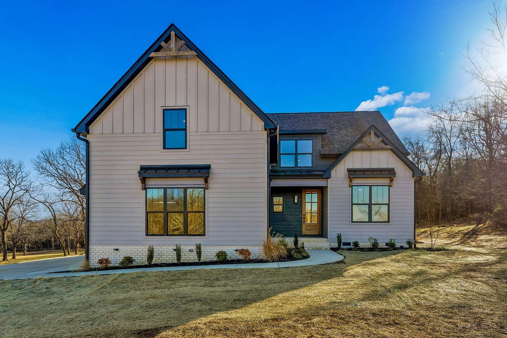 5 Acres of Land with Home for Sale in Lebanon, Tennessee