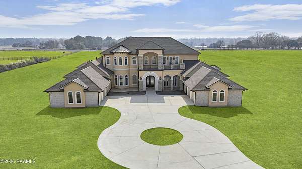 7.7 Acres of Land with Home for Sale in Baton Rouge, Louisiana