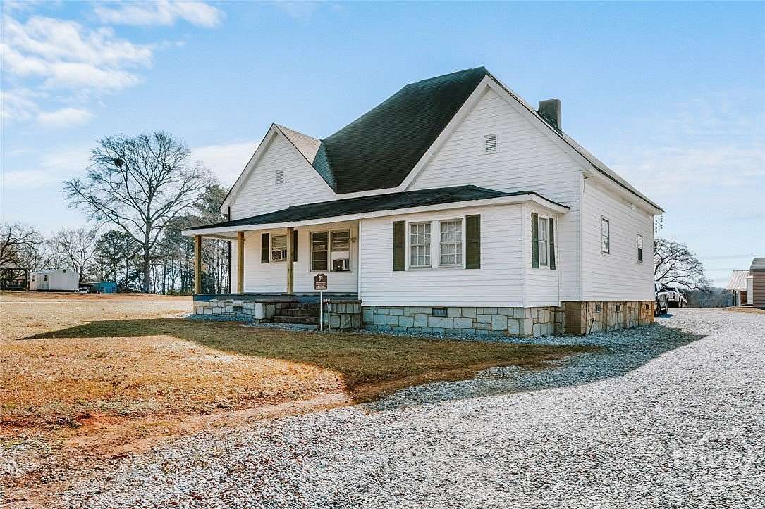 22.3 Acres of Recreational Land with Home for Sale in Crawford, Georgia