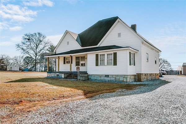 22.3 Acres of Recreational Land with Home for Sale in Crawford, Georgia