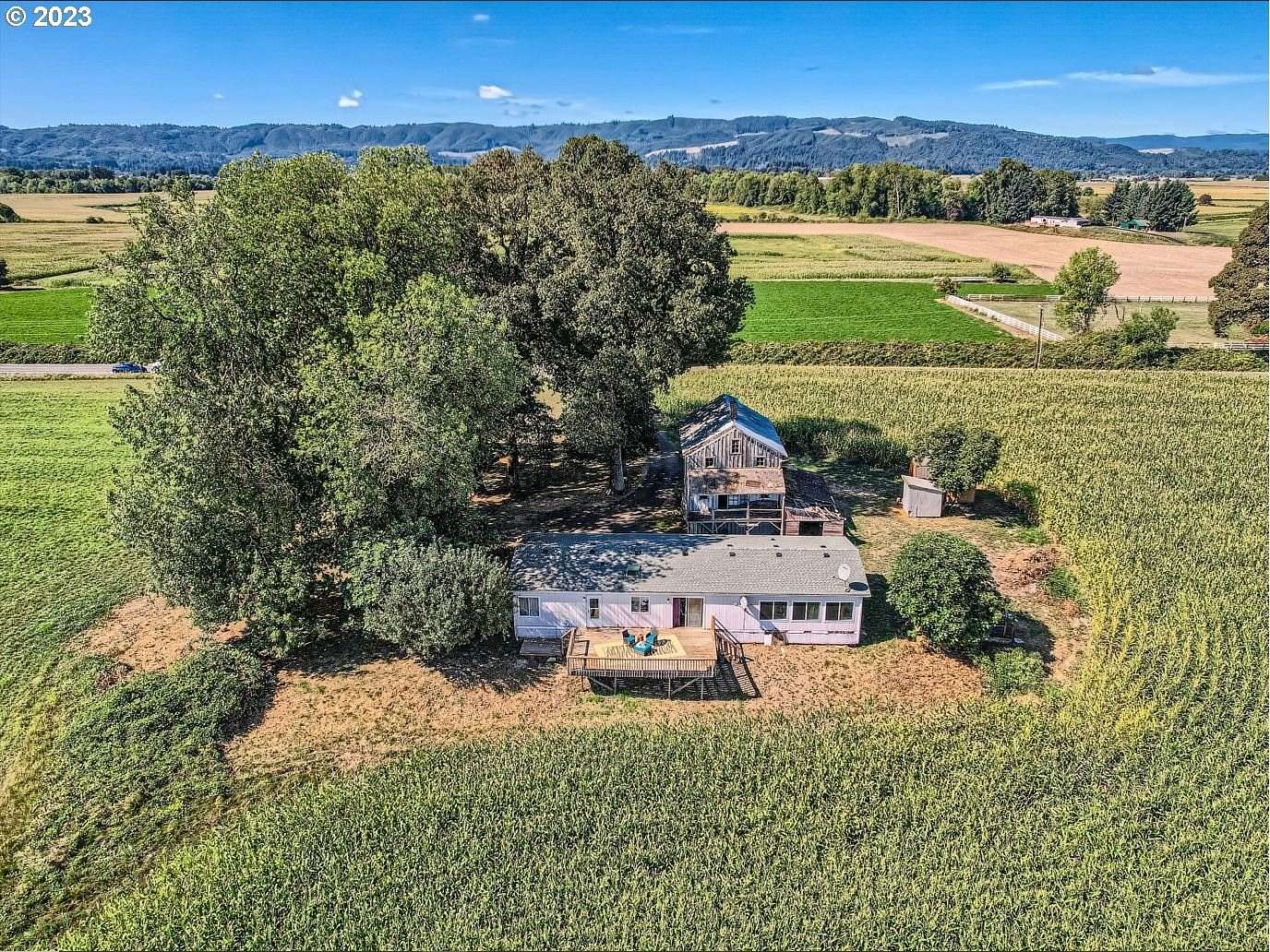 5.32 Acres of Land with Home for Sale in Portland, Oregon