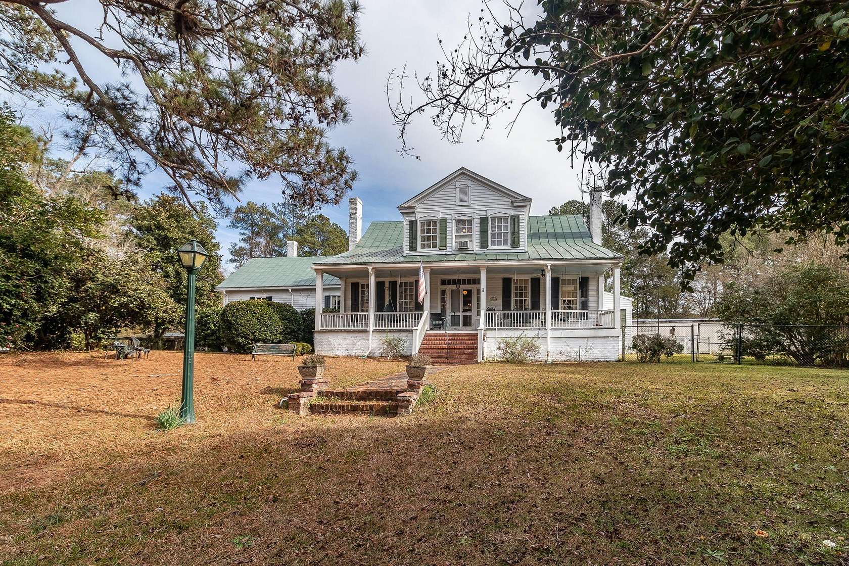 16 Acres of Recreational Land with Home for Sale in North Augusta, South Carolina