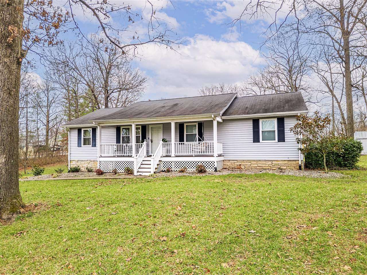 2.7 Acres of Residential Land with Home for Sale in Auburn, Kentucky