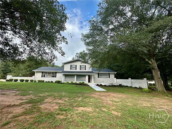 5.32 Acres of Residential Land with Home for Sale in Commerce, Georgia