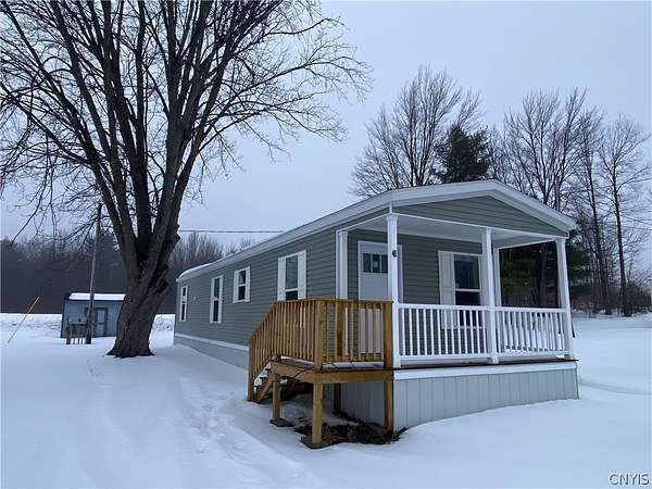 5.83 Acres of Residential Land with Home for Sale in Central Square, New York