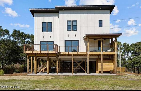 2.22 Acres of Residential Land with Home for Sale in Wilmington, North Carolina