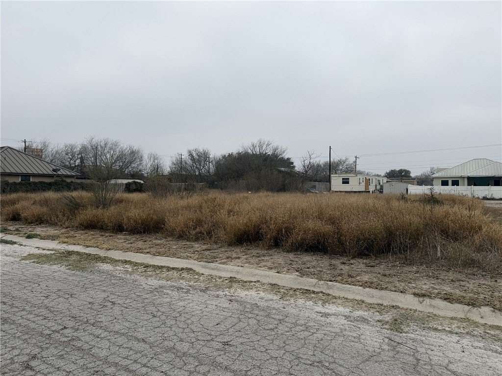 0.19 Acres of Residential Land for Sale in Freer, Texas
