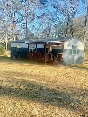 6 Acres of Improved Mixed-Use Land for Sale in Jacksonville, Texas