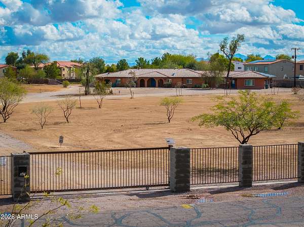 4.85 Acres of Residential Land with Home for Sale in Casa Grande, Arizona