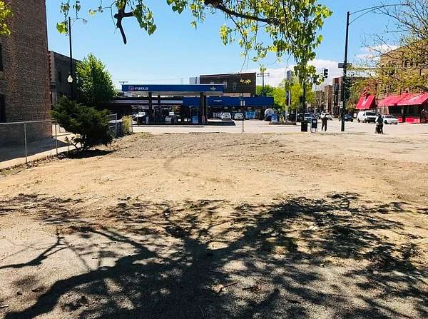 0.07 Acres of Mixed-Use Land for Sale in Chicago, Illinois