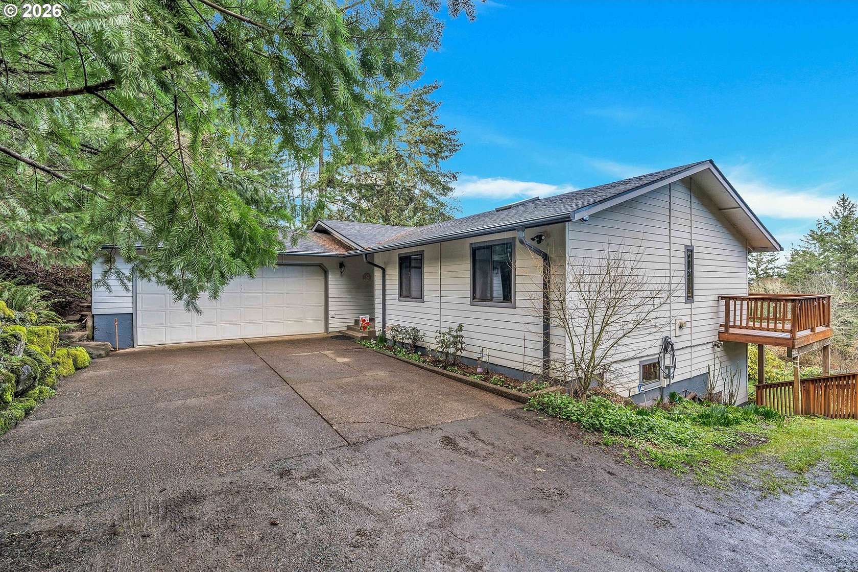 9 Acres of Land with Home for Sale in Gaston, Oregon