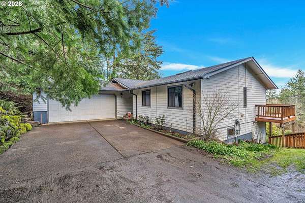 9 Acres of Land with Home for Sale in Gaston, Oregon