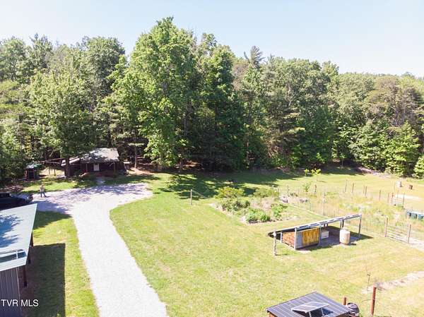 22 Acres of Recreational Land for Sale in Chuckey, Tennessee
