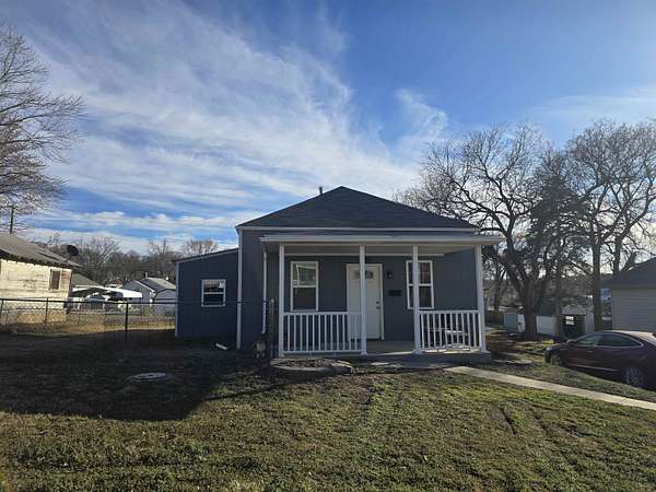 2 Acres of Residential Land with Home for Sale in Concordia, Kansas