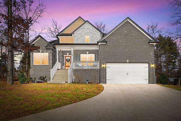 3.16 Acres of Residential Land with Home for Sale in Southside, Tennessee