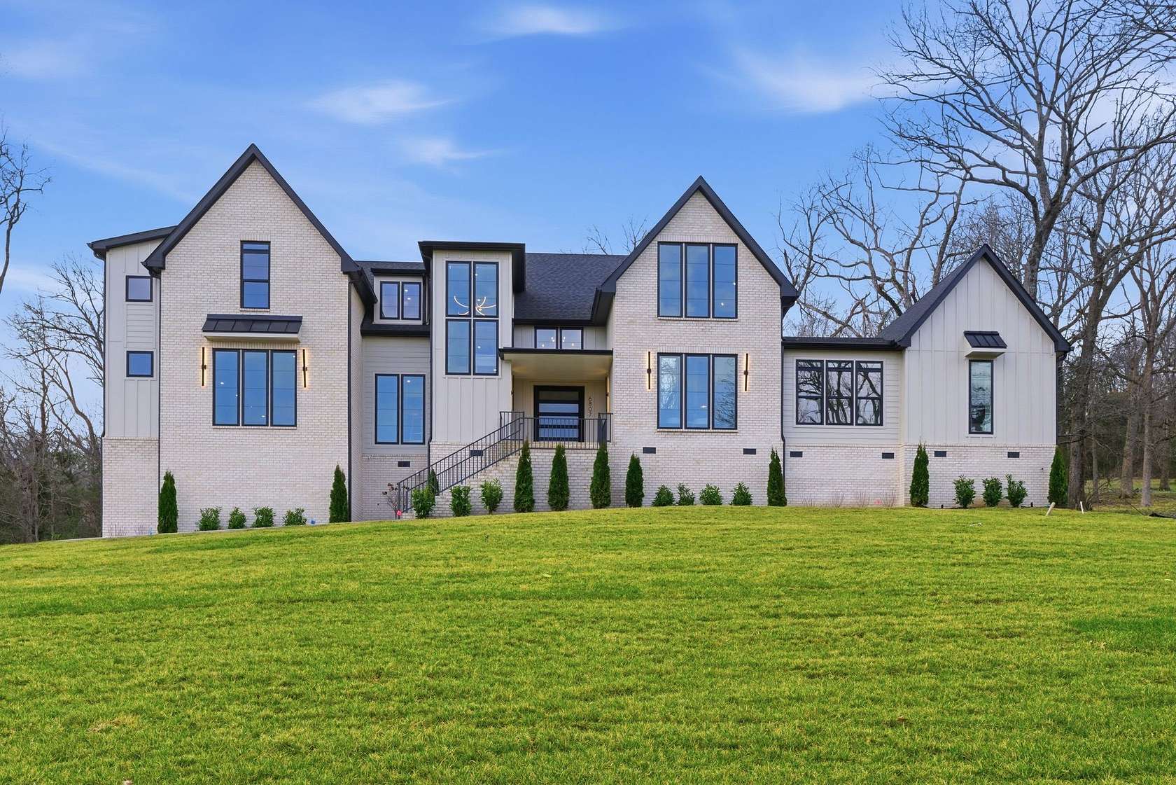 1.8 Acres of Land with Home for Sale in Nashville, Tennessee