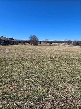 0.97 Acres of Residential Land for Sale in Lee's Summit, Missouri